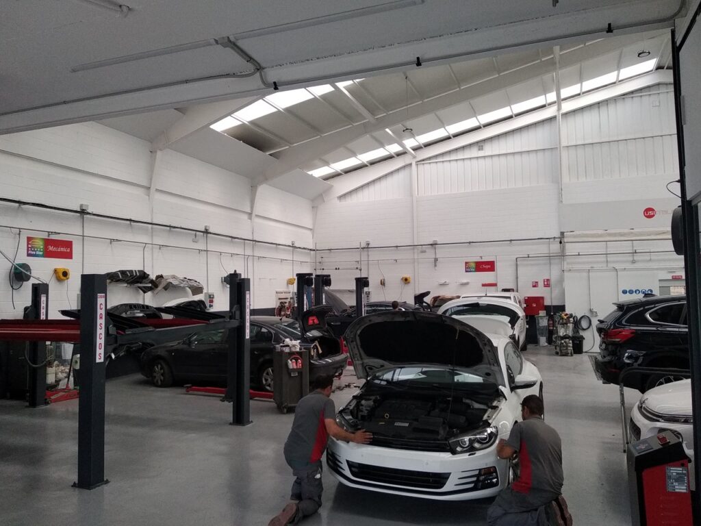 Instalaciones Talleres Villamolledo